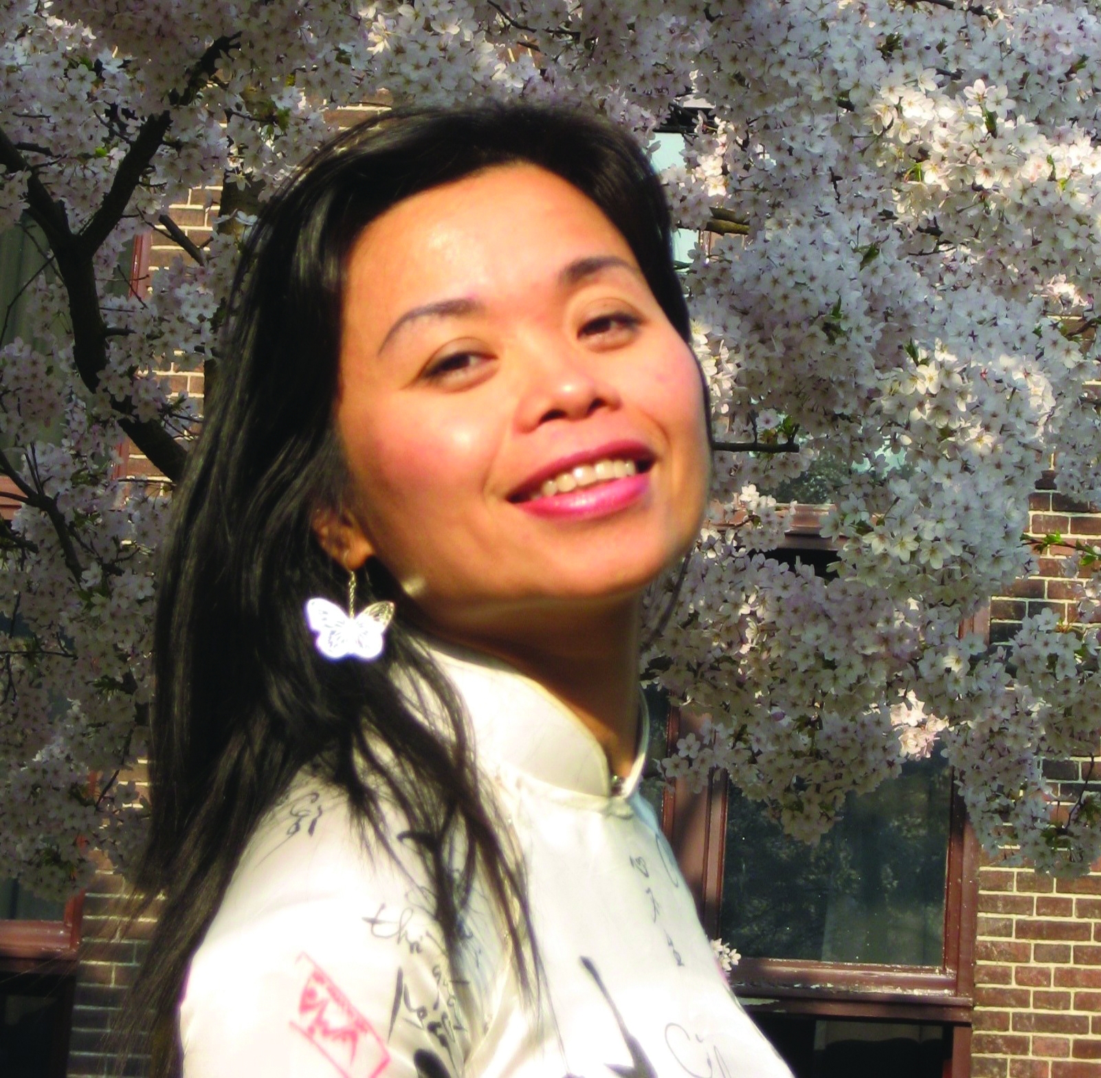 Nguyen Phan Que Mai c Vu Thi Van Anh CMYK